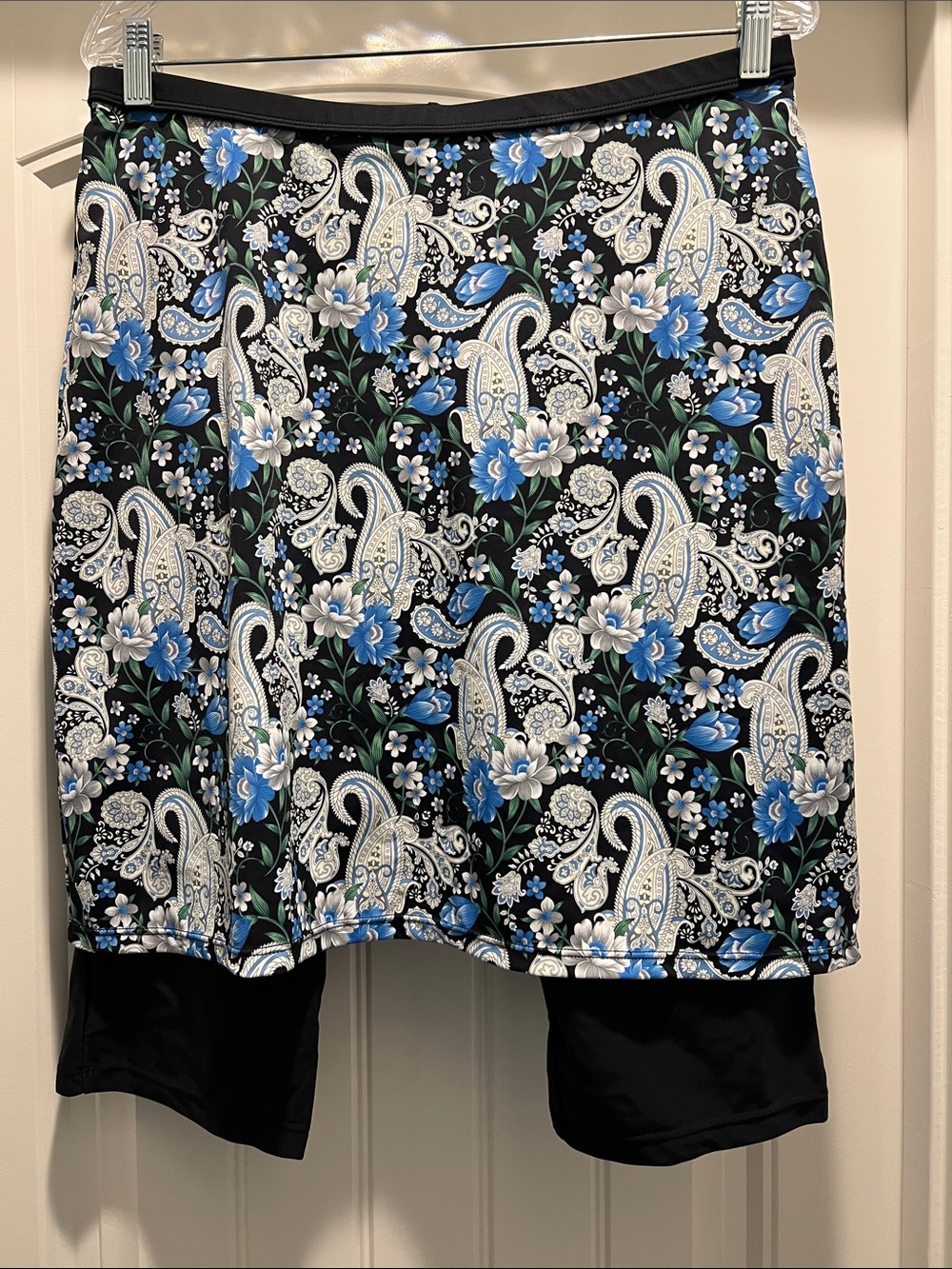 Modest Paisley Floral Athletics/Swim Skirt with Built-In Leggings NWT
